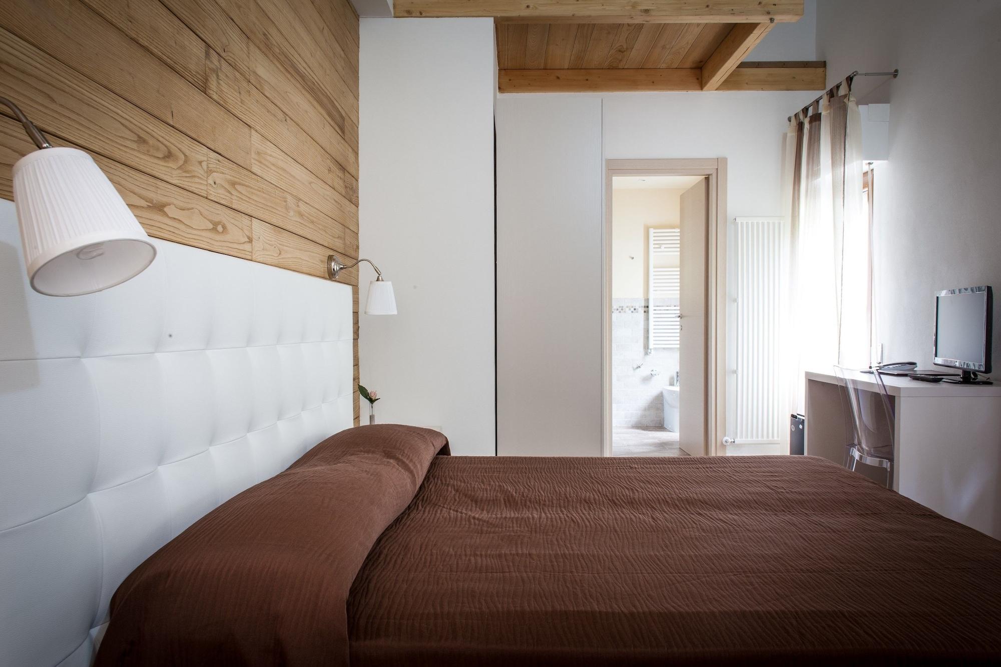 Piccolo Hotel Aurora Abbadia San Salvator Eksteriør billede